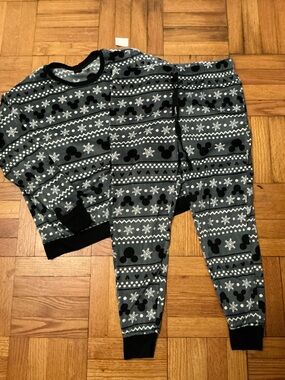 Disney, Pajama Set, Size Large, Gray, White & Black, Soft Plush